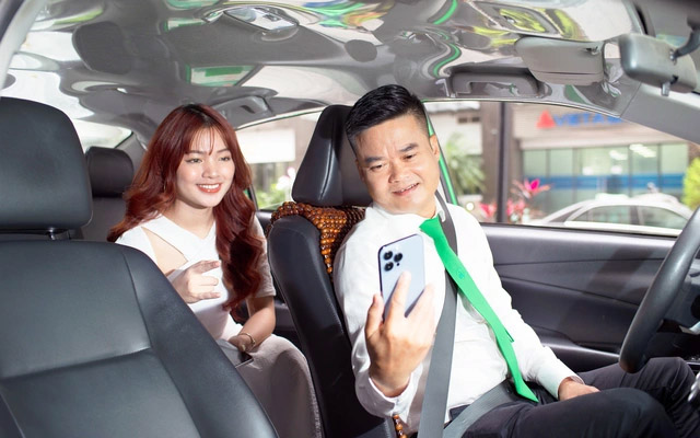 Tuyển Lái Xe Taxi